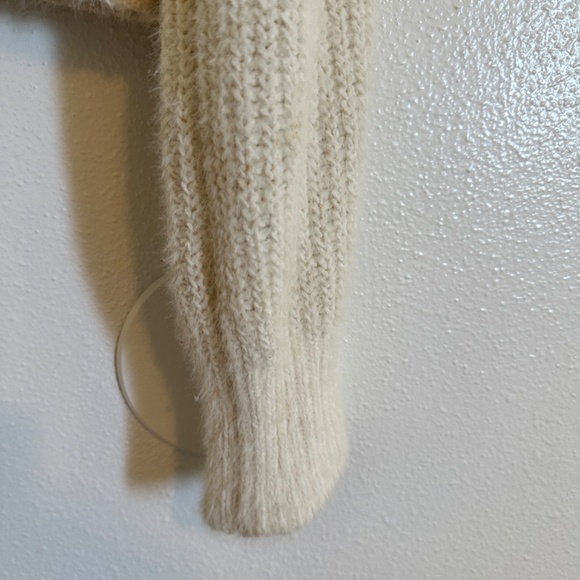 Abercrombie and Fitch cardigan - Picture 7 of 8